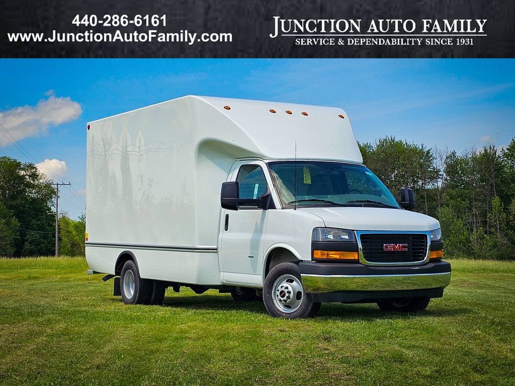 New 2026 GMC Savana 3500 w/ Power Convenience Package