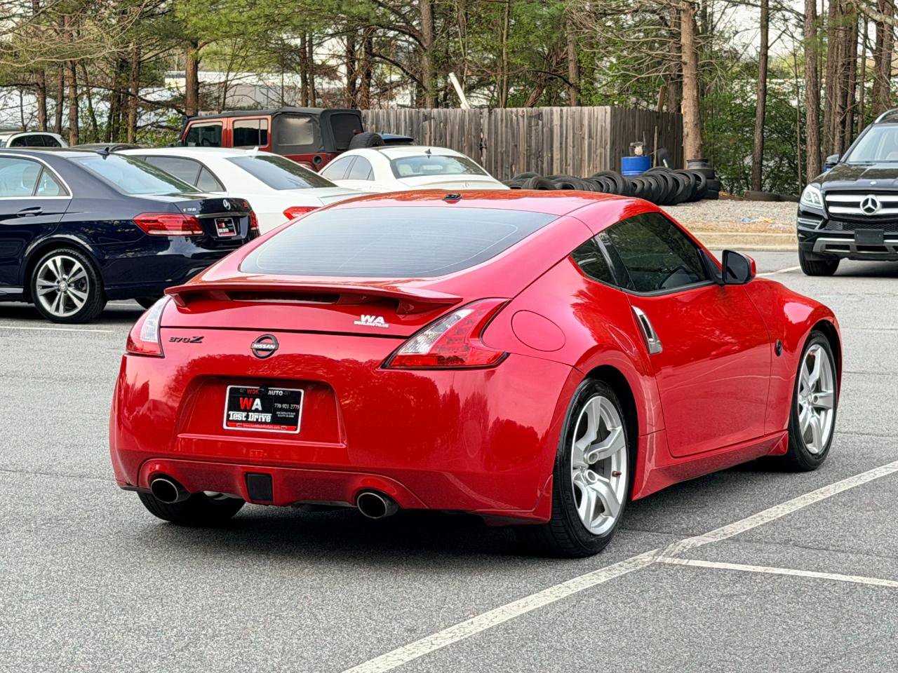 Used 2010 Nissan 370Z Touring RWD image 4