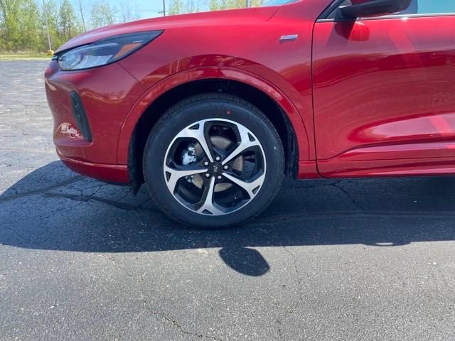 Used 2024 Ford Escape ST-Line Select w/ Tech Pack #2 AWD/4WD image 29