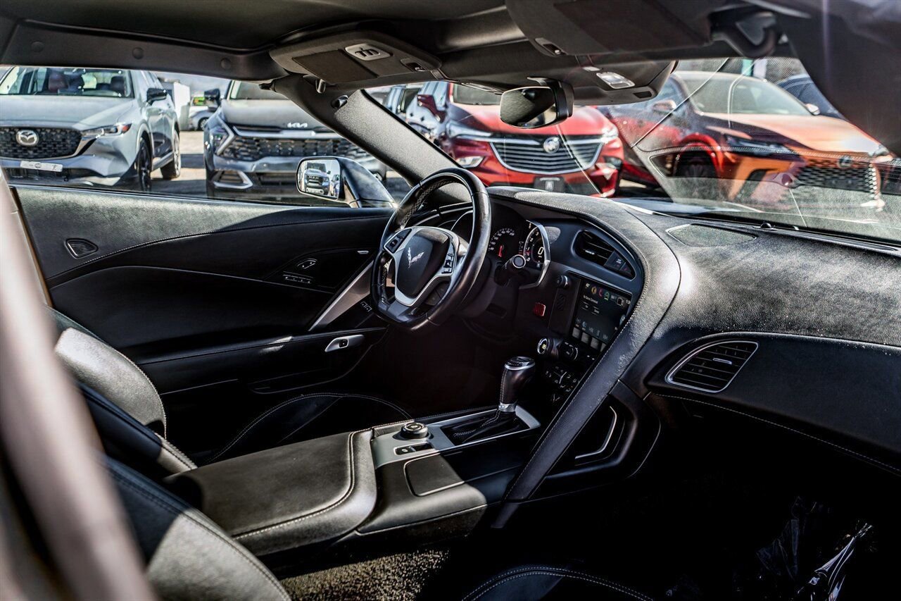 Used 2018 Chevrolet Corvette Stingray Coupe w/ 2LT Preferred Equipment Group image 34