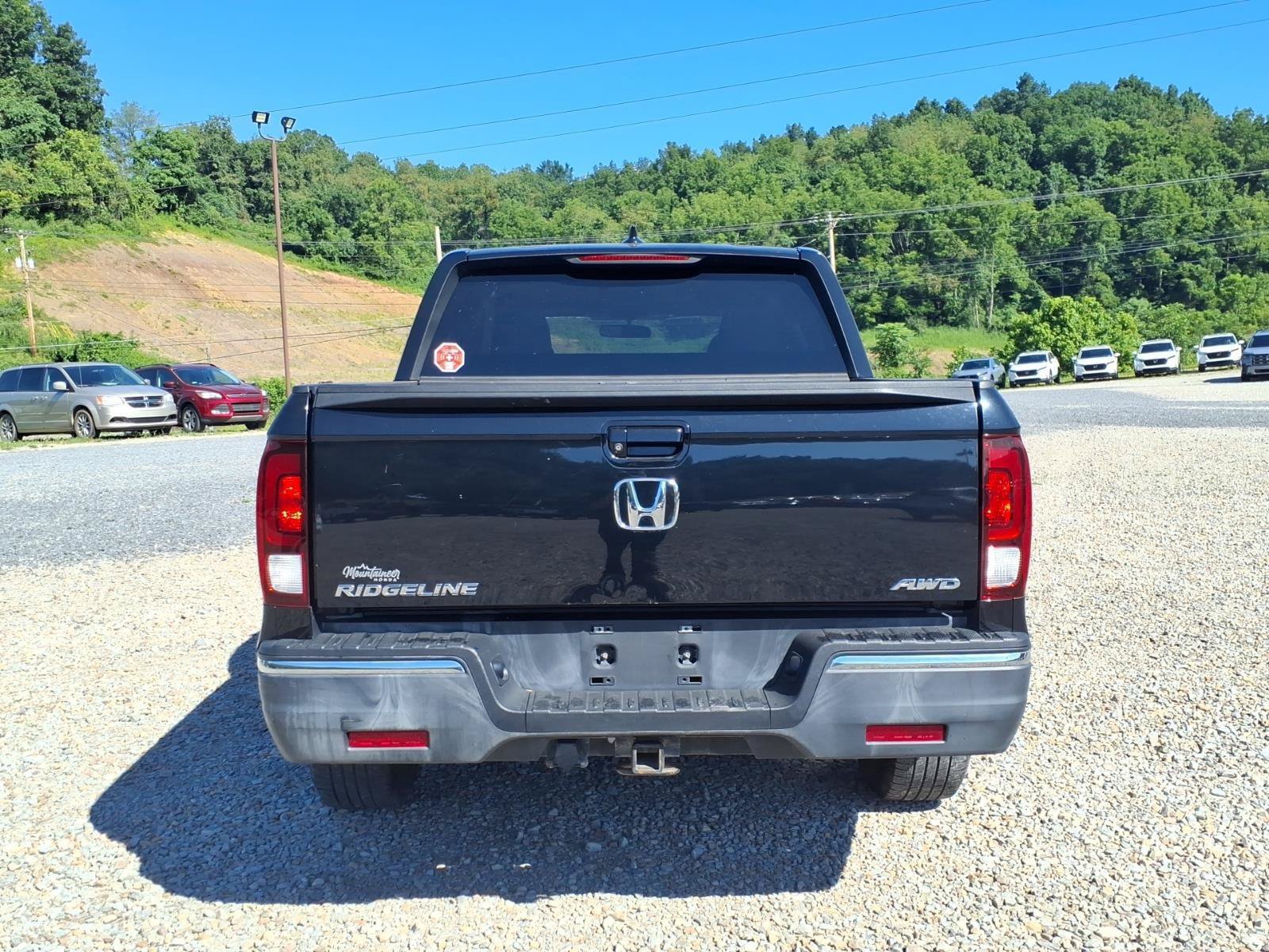 Used 2017 Honda Ridgeline Sport image 7