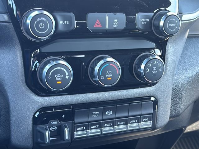 New 2026 RAM 5500 Tradesman w/ Chrome Appearance Group image 32