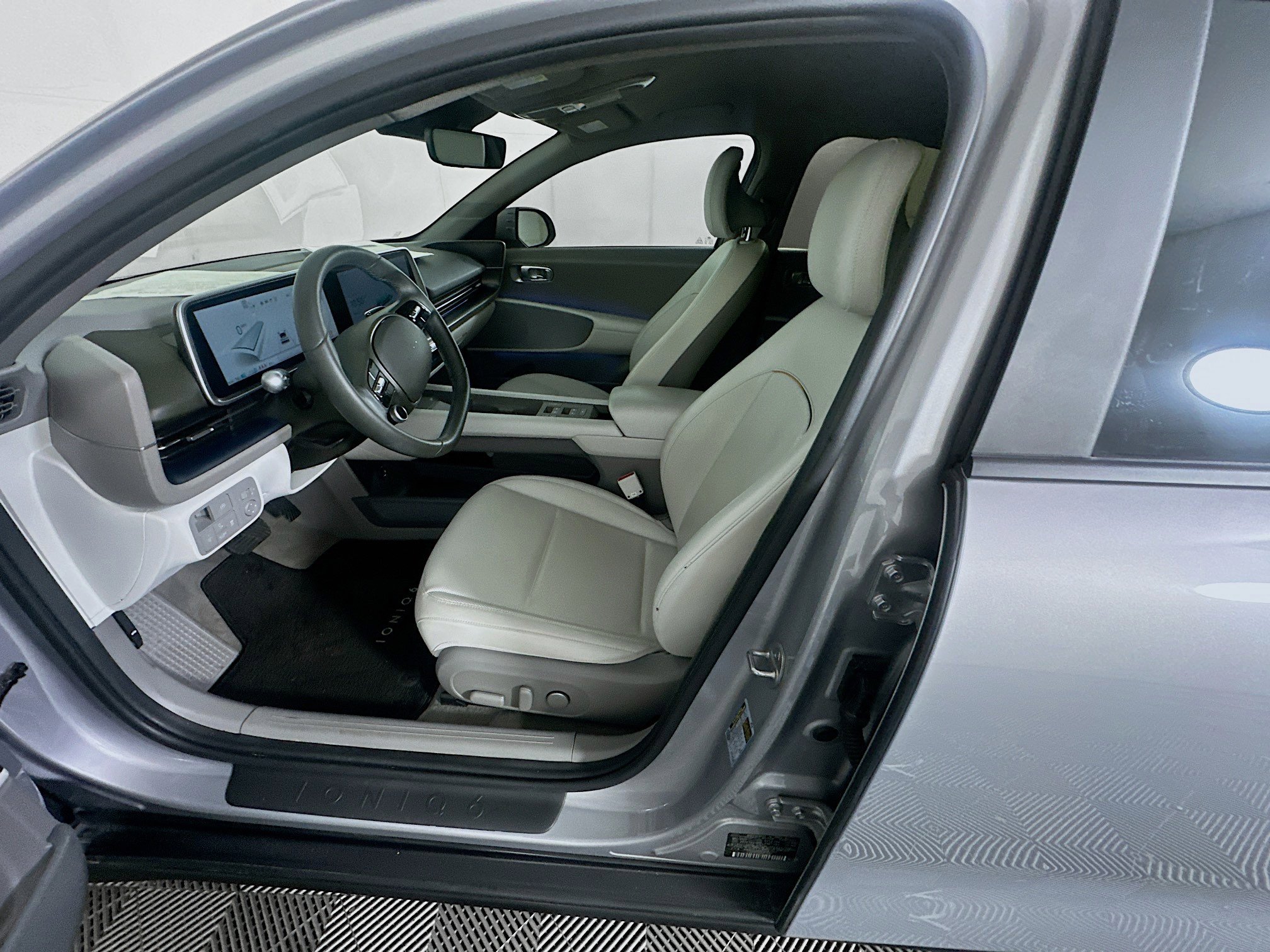 Used 2023 Hyundai Ioniq 6 SEL w/ Cargo Package image 13