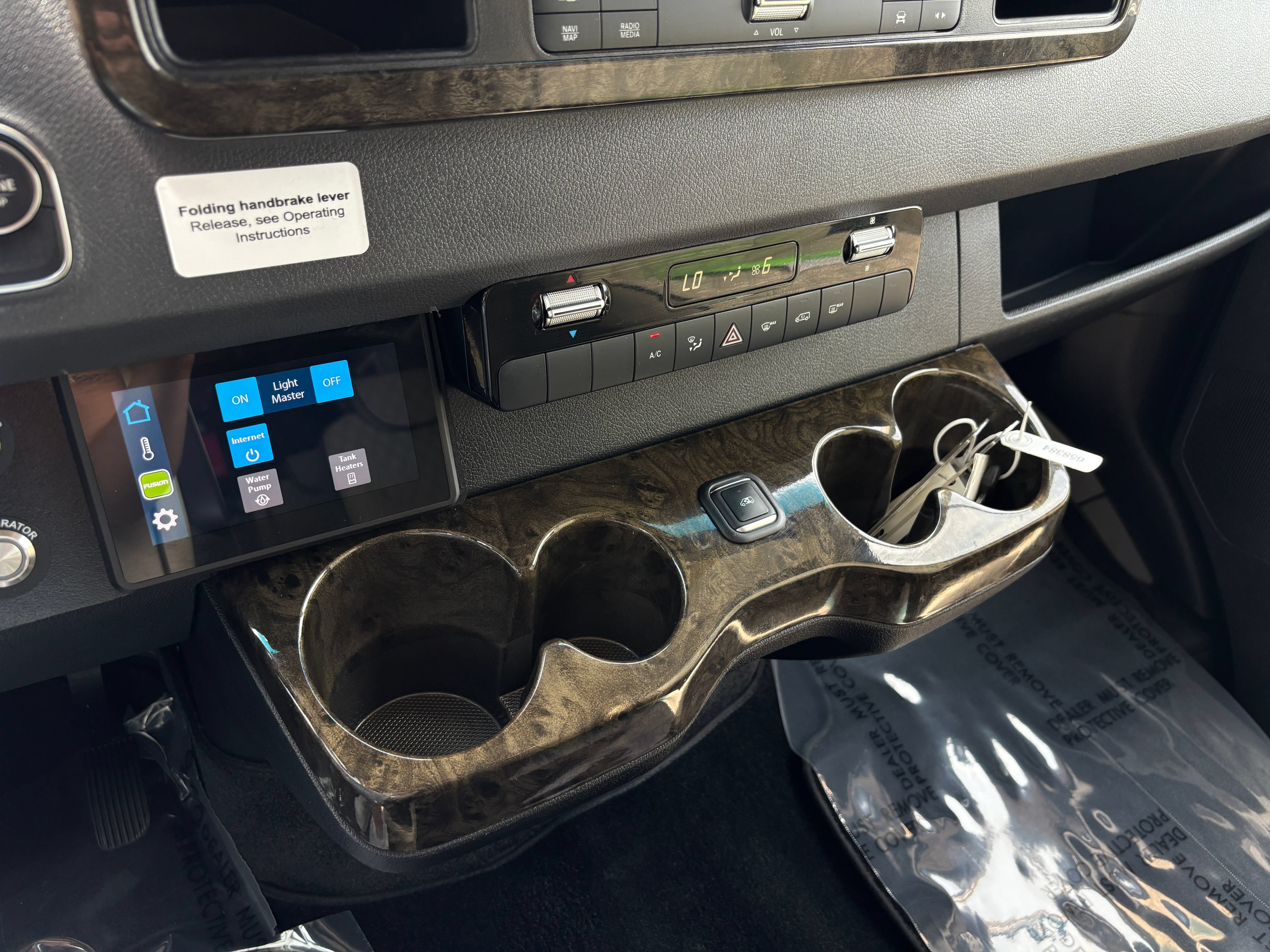 Used 2020 Mercedes-Benz Sprinter 3500 image 38