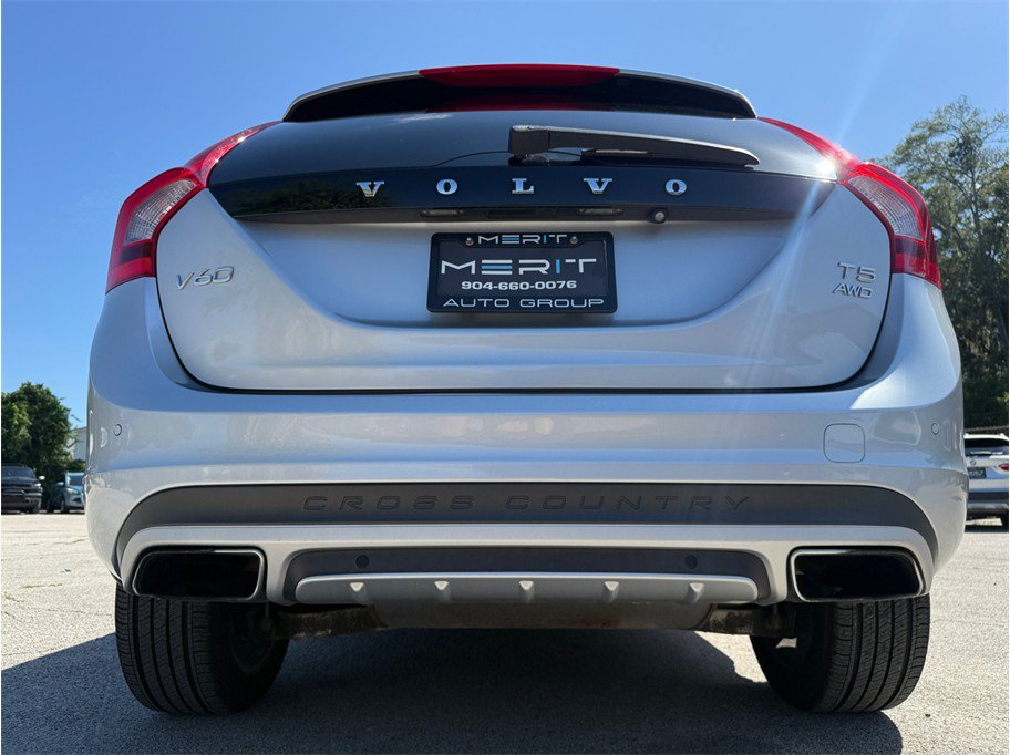 Used 2015 Volvo V60 T5 Cross Country AWD/4WD image 17