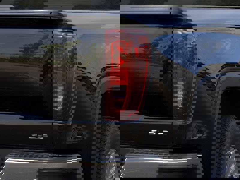 New 2026 GMC Sierra 1500 SLE w/ Preferred Package image 11