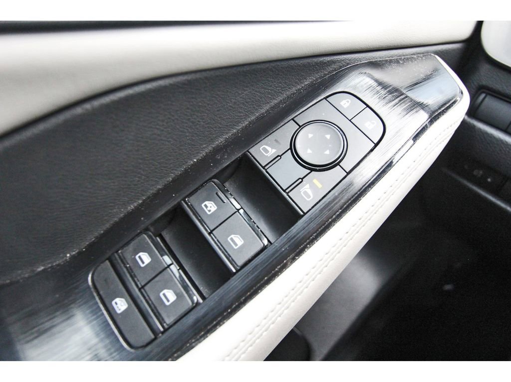 Used 2023 Nissan Rogue SV w/ SV Premium B Package image 15