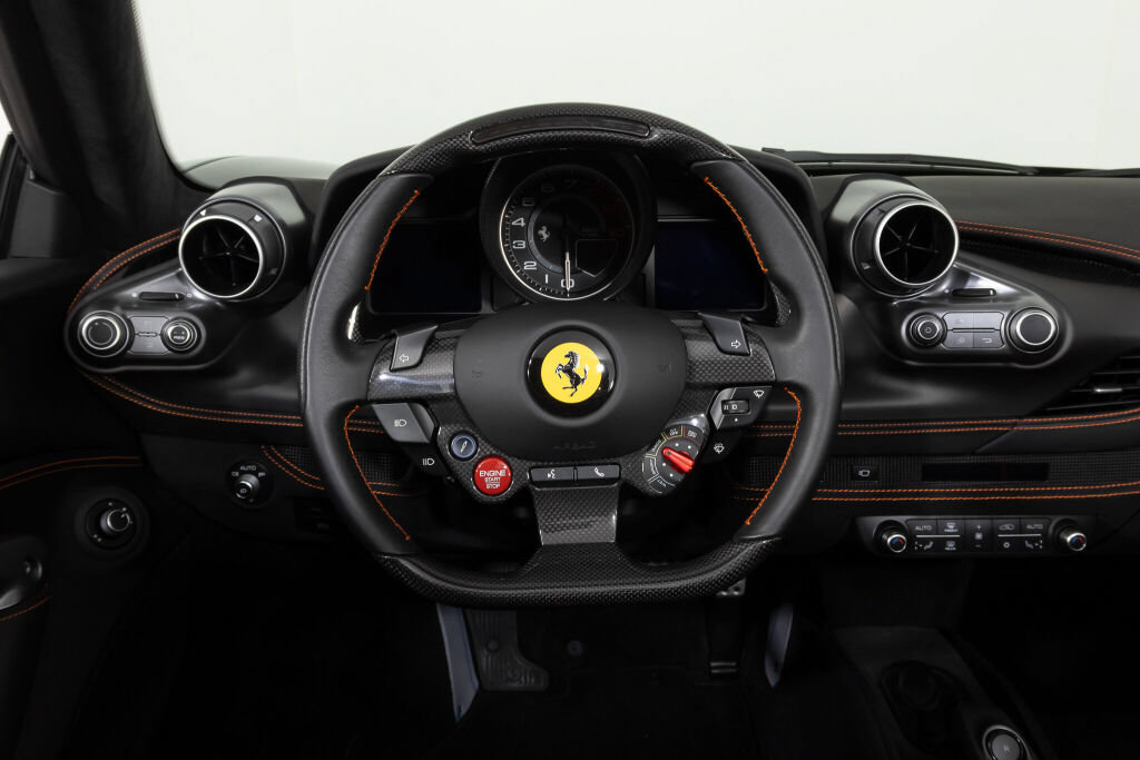 Used 2022 Ferrari F8 Tributo RWD image 31