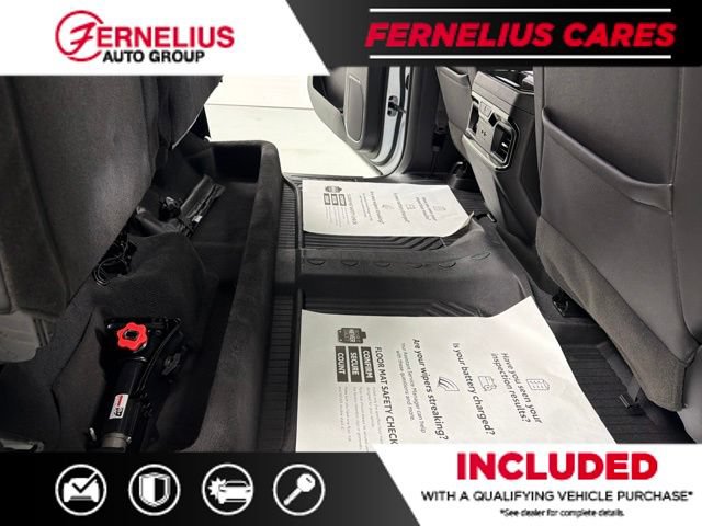 Used 2024 GMC Sierra 3500 AT4 w/ Technology Package AWD/4WD image 26