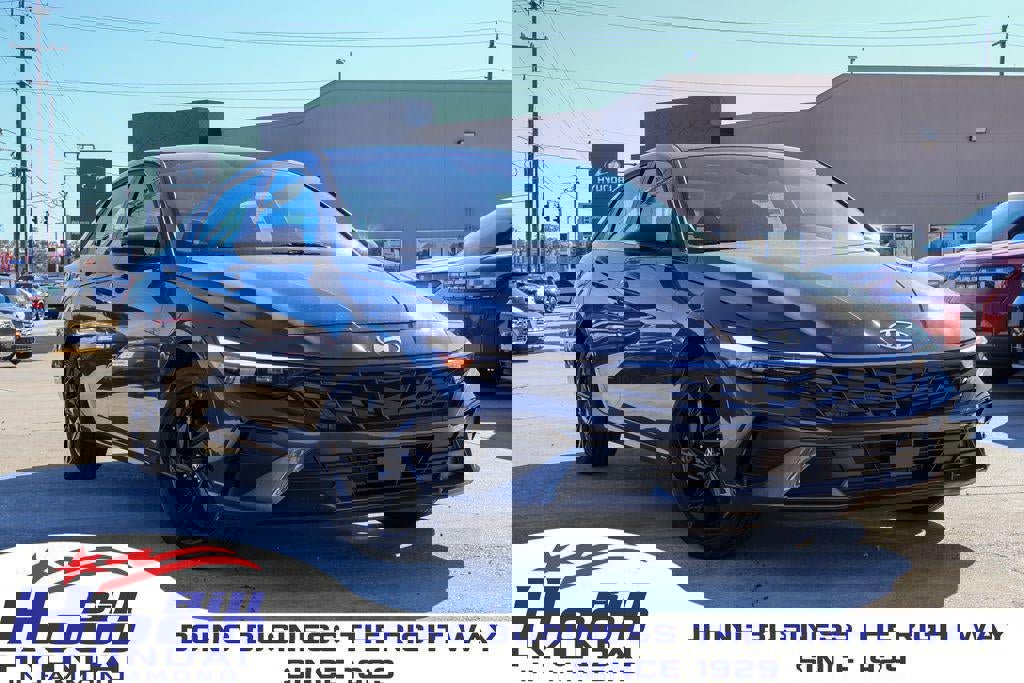 New 2026 Hyundai Elantra SEL Sport Premium image 1