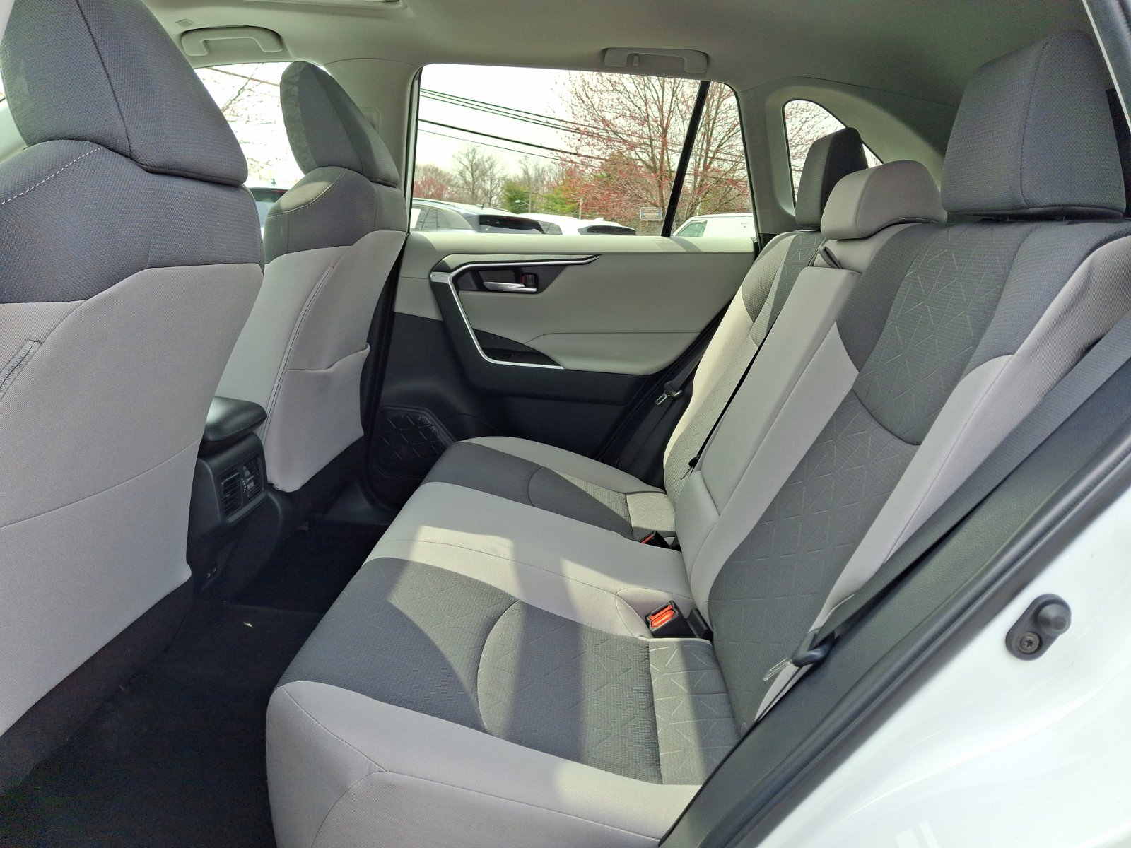 Used 2023 Toyota RAV4 XLE image 11