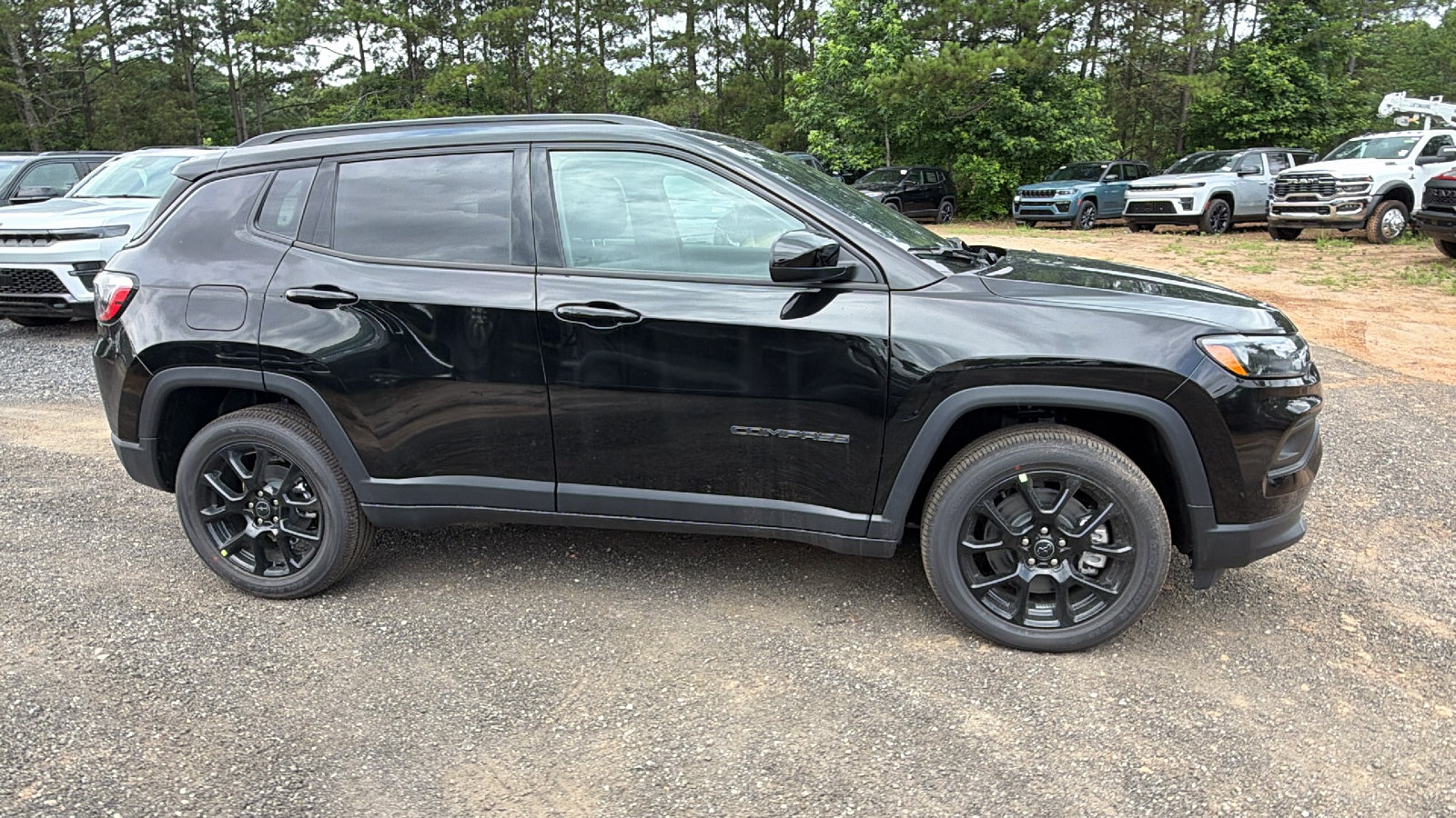 New 2026 Jeep Compass Latitude AWD/4WD image 7