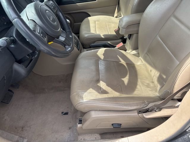 Used 2015 Jeep Patriot High Altitude AWD/4WD image 16