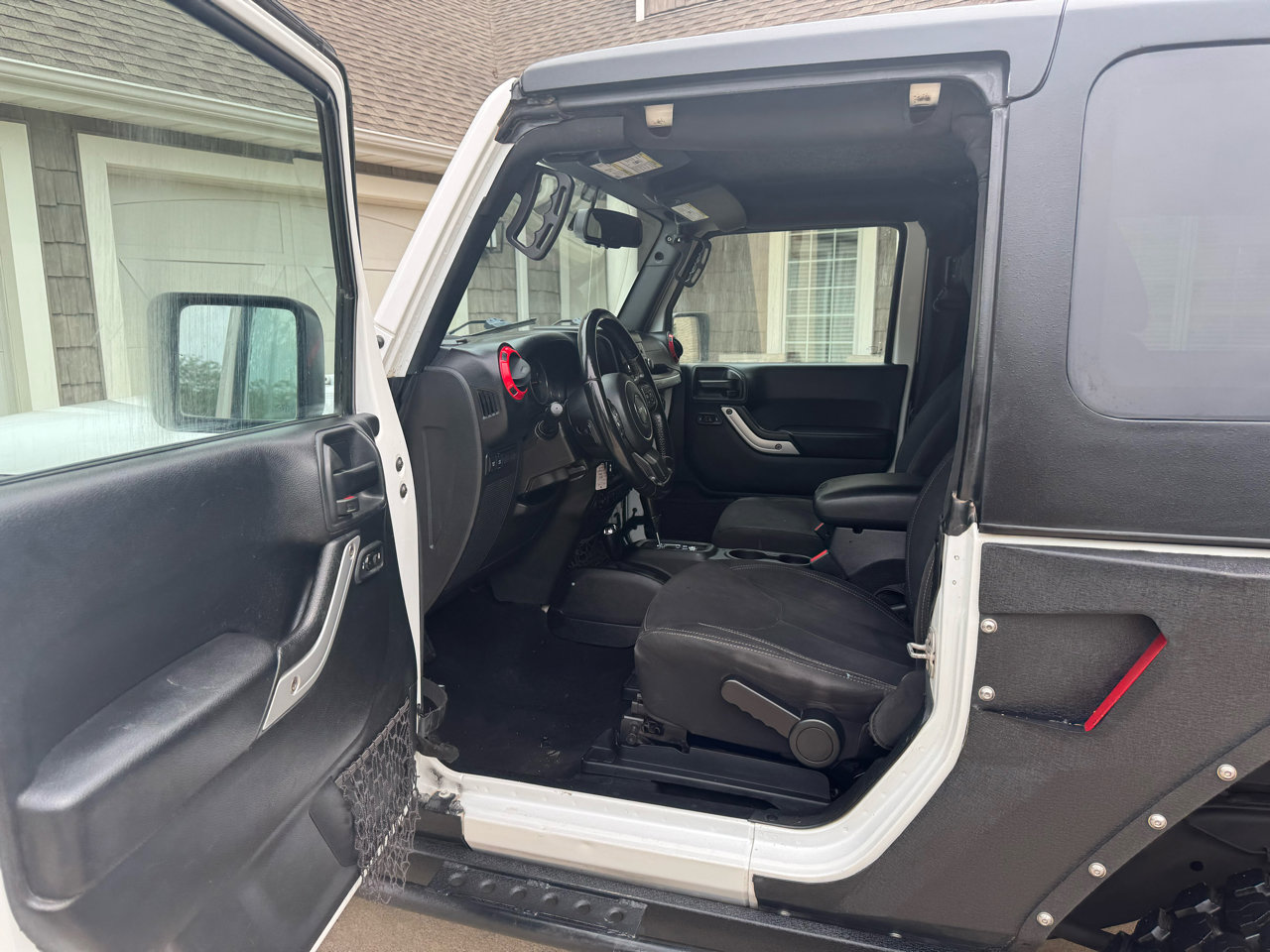 Used 2017 Jeep Wrangler Rubicon w/ Power Convenience Group image 10