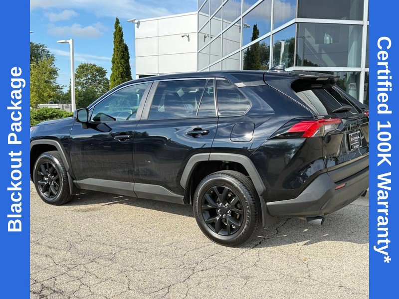 Used 2025 Toyota RAV4 LE AWD/4WD image 4