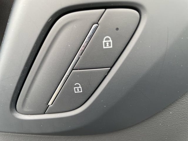 Used 2025 Buick Enclave Preferred FWD image 7