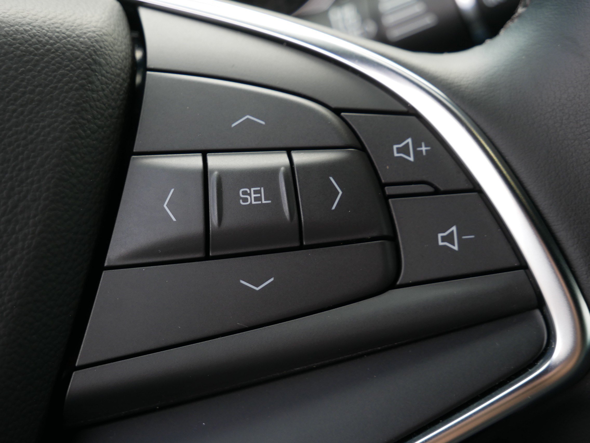Used 2026 Cadillac XT5 Luxury w/ LPO, Floor Liner Package AWD/4WD image 28