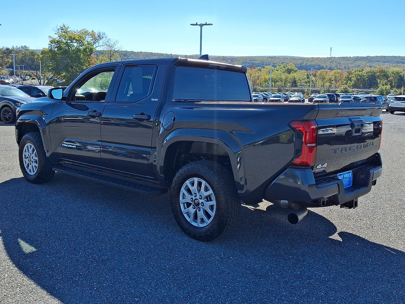 Used 2026 Toyota Tacoma SR5 AWD/4WD image 5