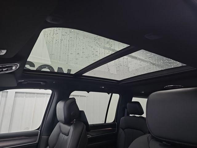 New 2026 Jeep Grand Wagoneer Limited AWD/4WD image 21