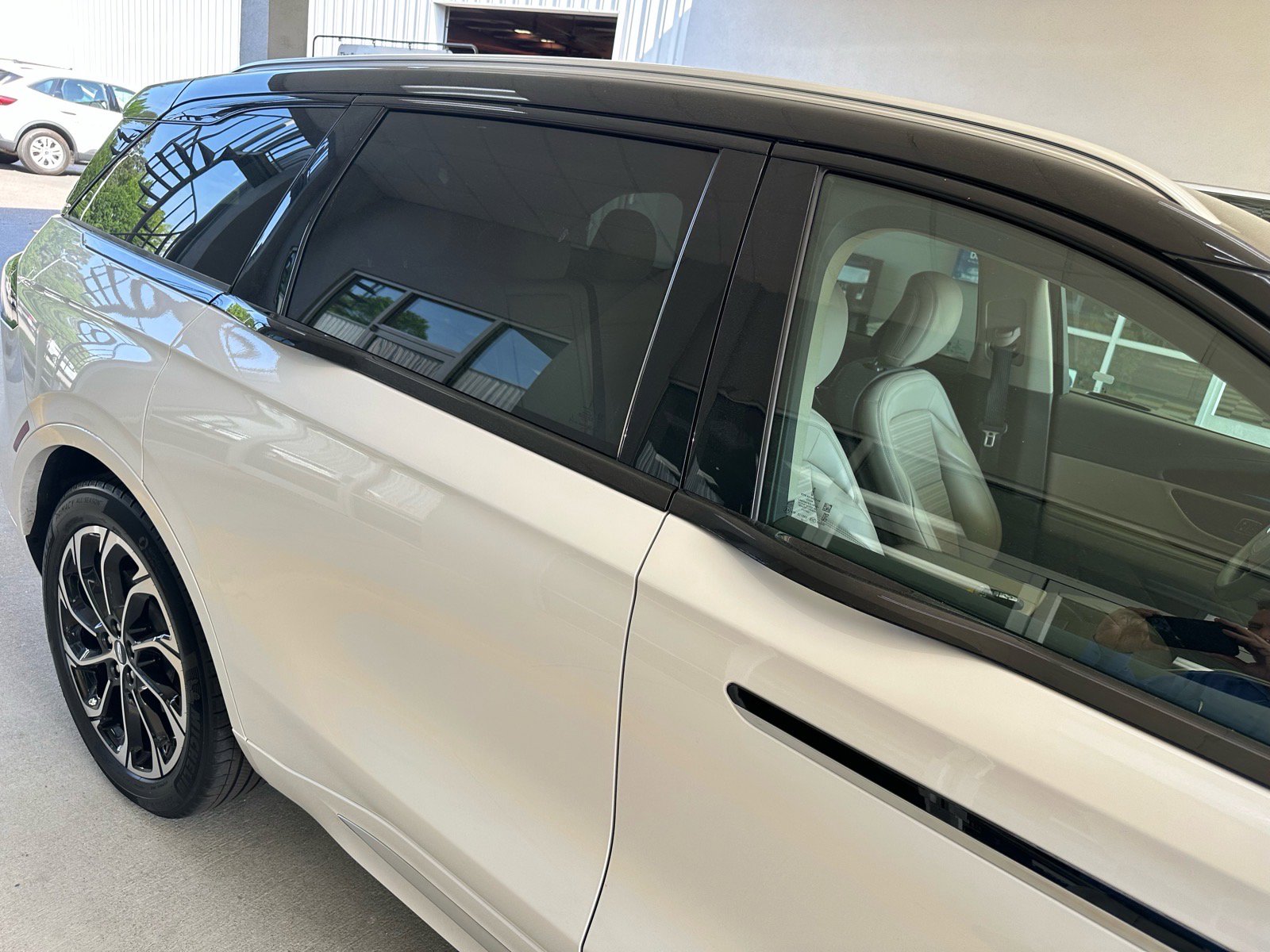 Used 2024 Lincoln Nautilus Reserve w/ Equipment Group 202A AWD/4WD image 12