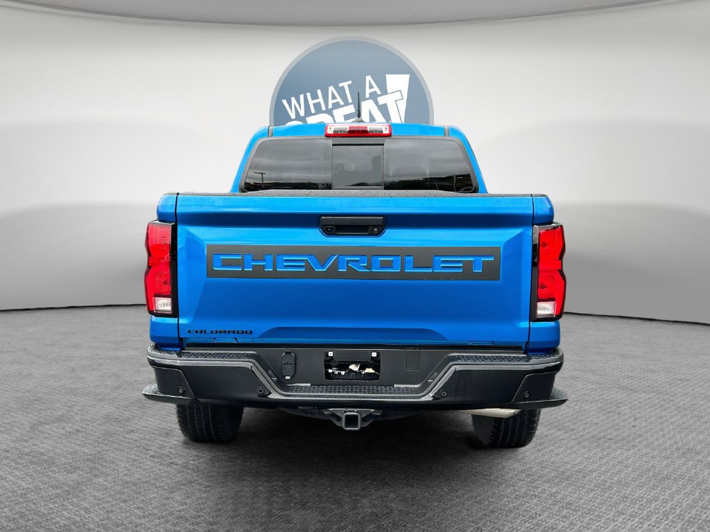 Used 2024 Chevrolet Colorado Z71 w/ Z71 Convenience Package 2 AWD/4WD image 5