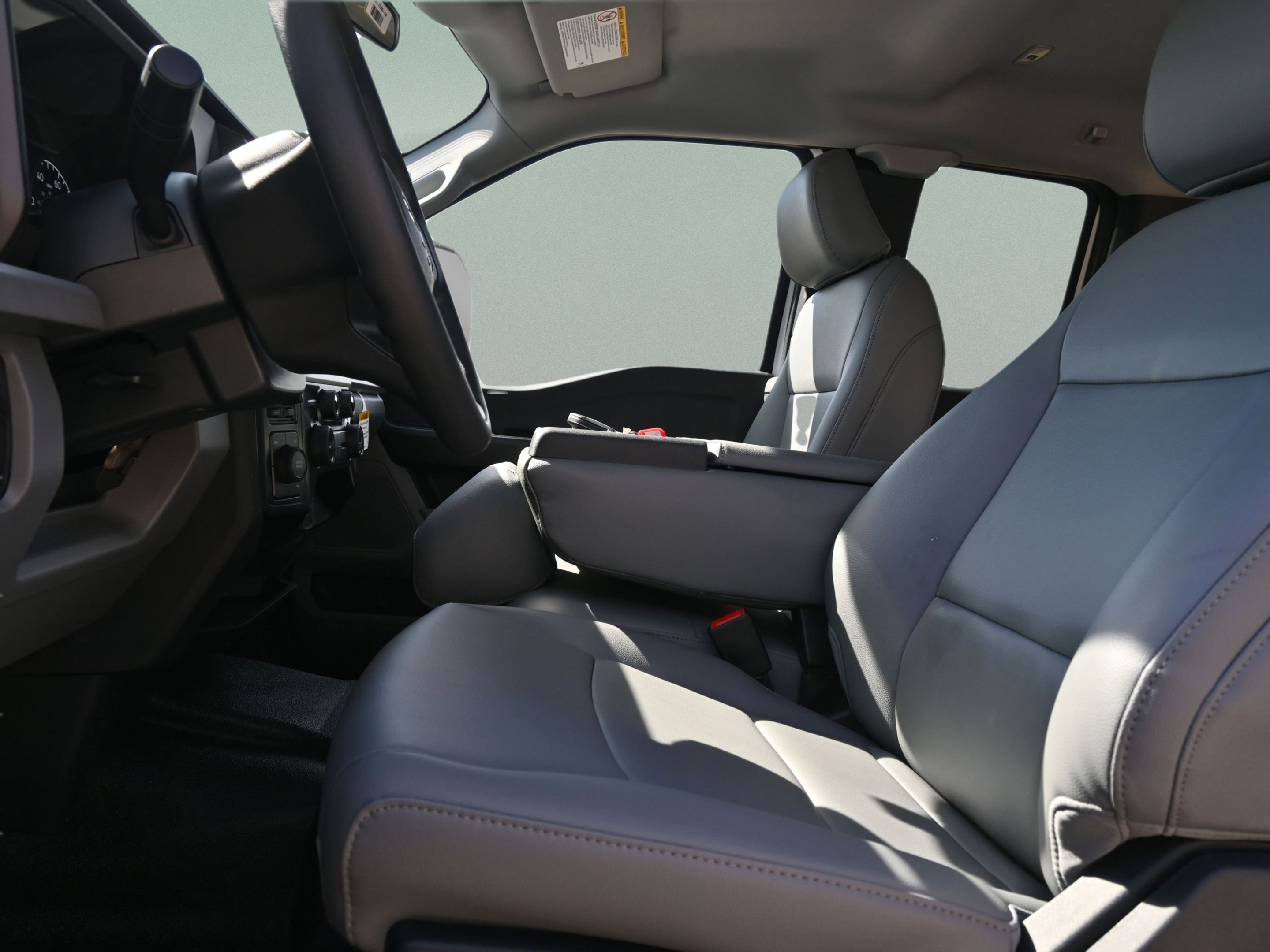 New 2026 Ford F550 4x4 Supercab Super Duty image 12