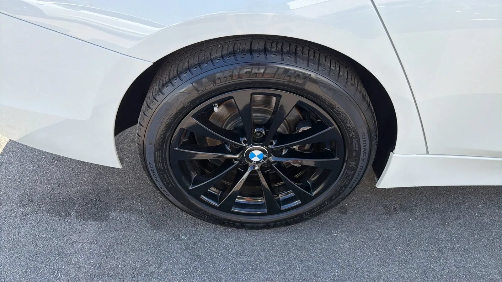 Used 2018 BMW 320i xDrive Sedan w/ Convenience Package AWD/4WD image 11