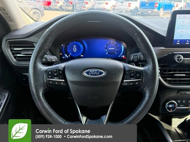 Used 2020 Ford Escape Titanium AWD/4WD image 24