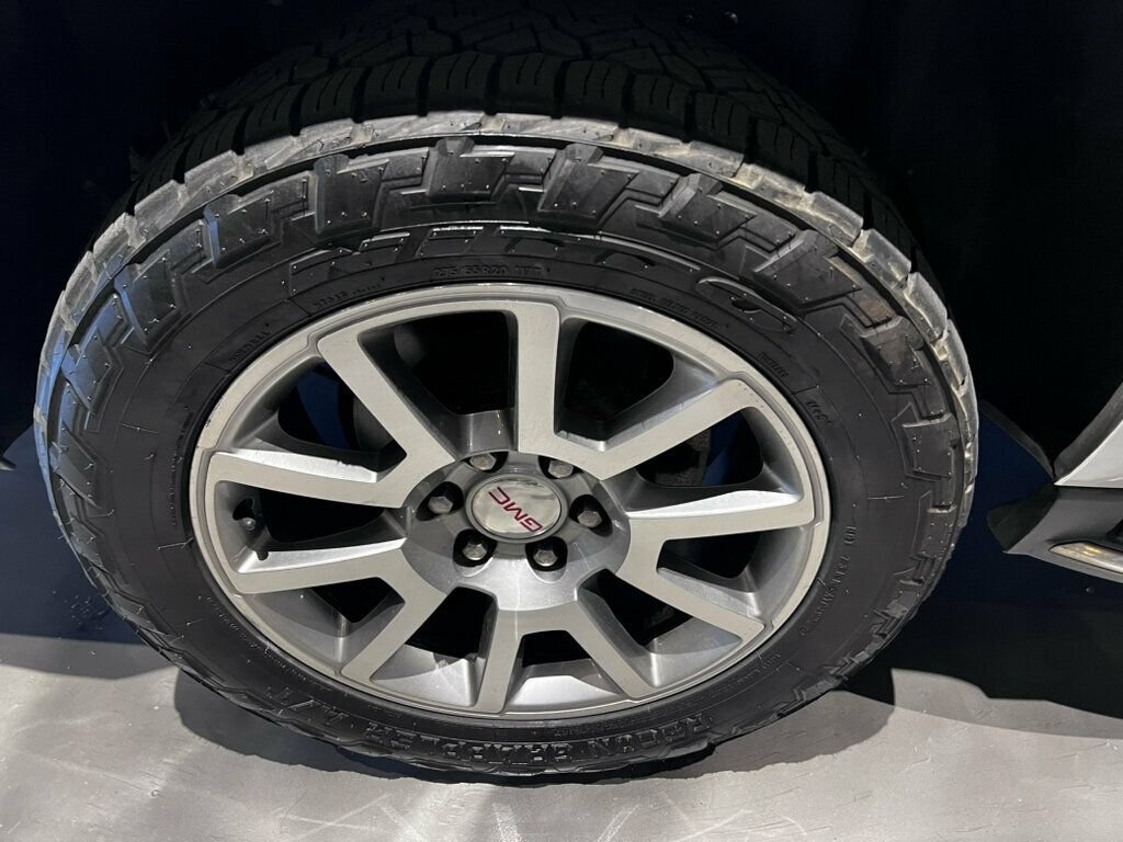 Used 2020 GMC Yukon XL Denali AWD/4WD image 27