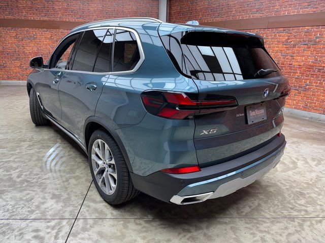 Used 2026 BMW X5 xDrive40i image 3