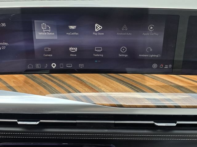 Used 2025 Cadillac Escalade ESV Premium Luxury Platinum w/ LPO, Floor Liner Package AWD/4WD image 16