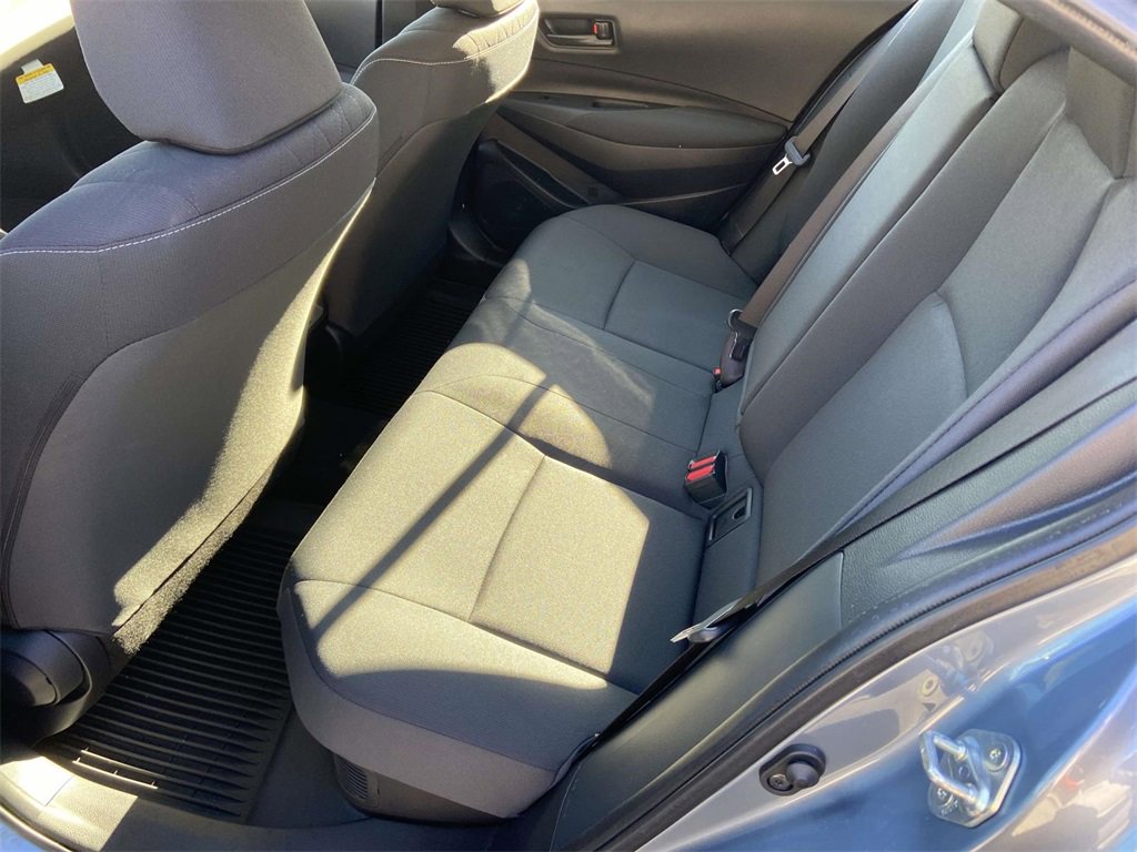 Used 2025 Toyota Corolla LE image 18