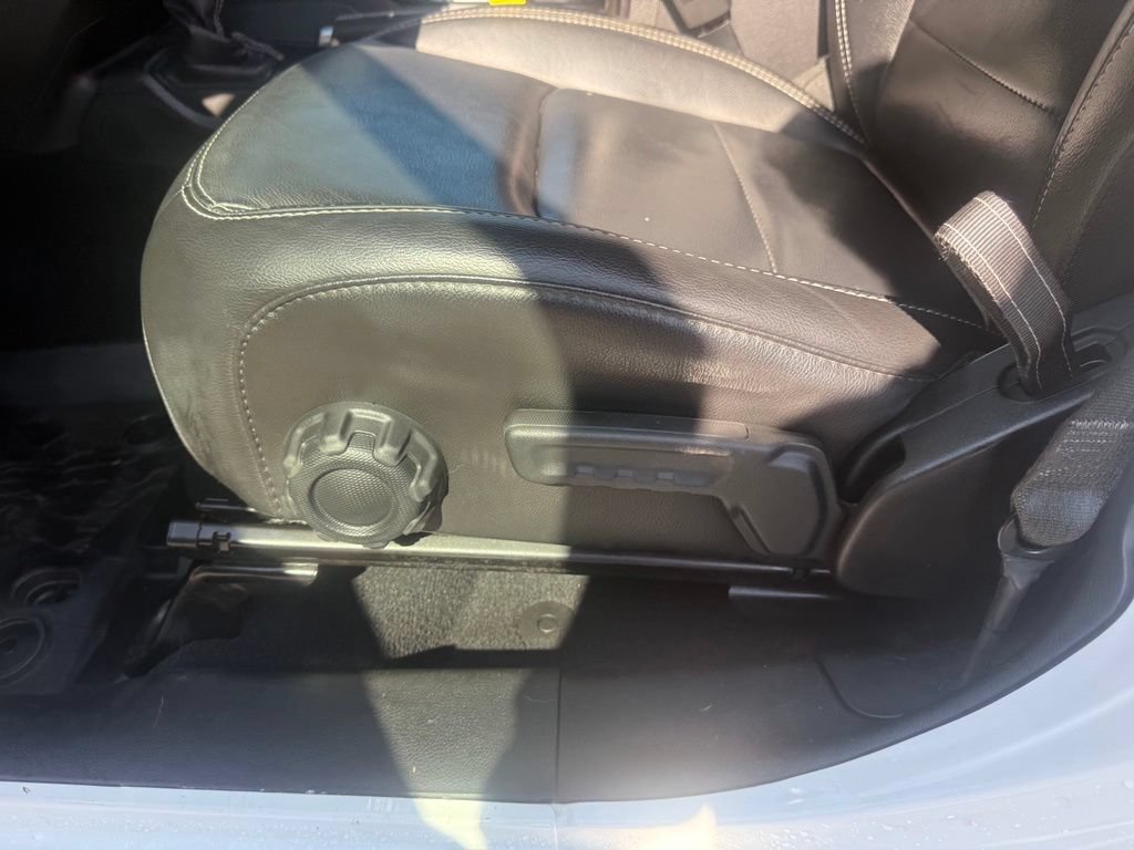 Certified 2019 Jeep Wrangler Unlimited Sahara AWD/4WD image 14