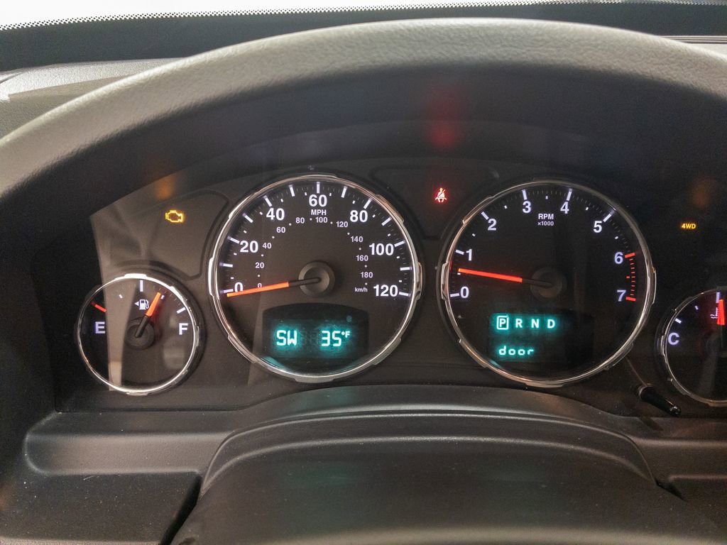 Used 2009 Jeep Liberty Sport w/ Popular Equipment Group image 12