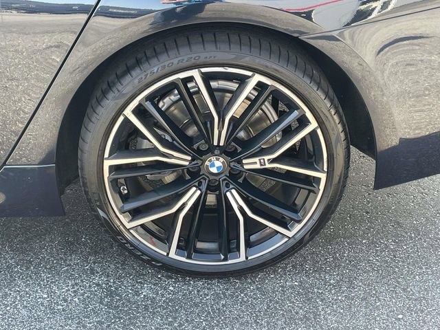 Used 2022 BMW 530i w/ M Sport Package image 8