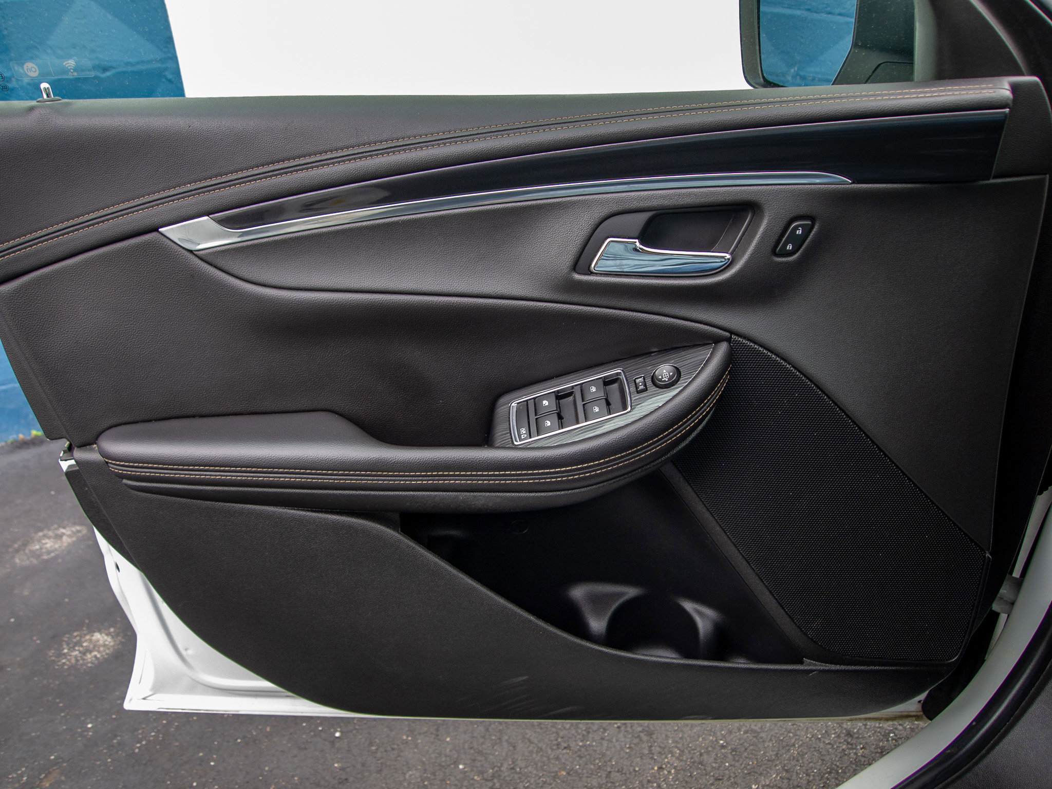 Used 2020 Chevrolet Impala LT FWD image 11
