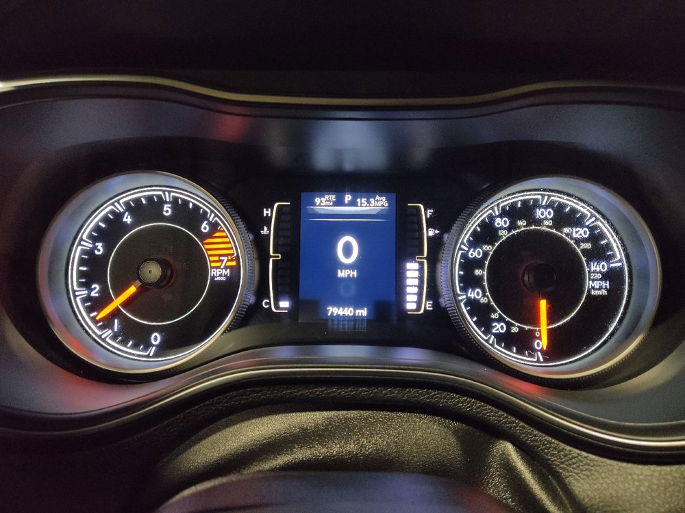 Used 2020 Jeep Cherokee Latitude Plus image 23