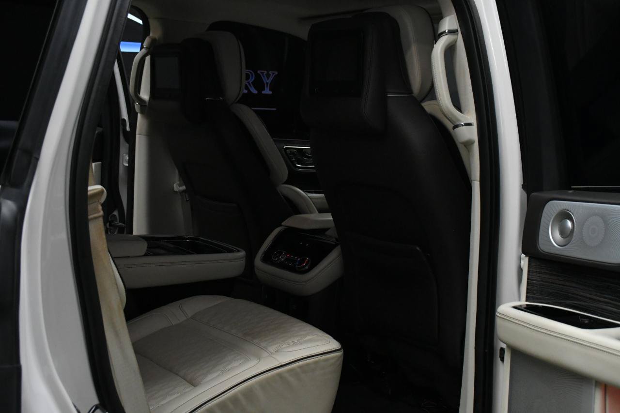 Used 2019 Lincoln Navigator Black Label w/ Cargo Package AWD/4WD image 36