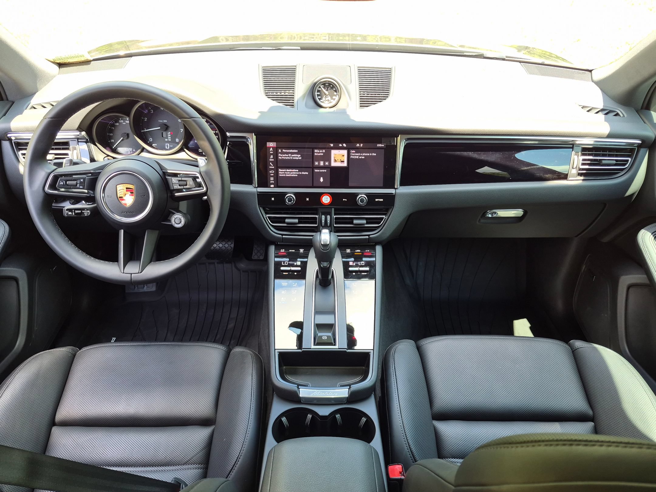 Certified 2026 Porsche Macan AWD/4WD image 21