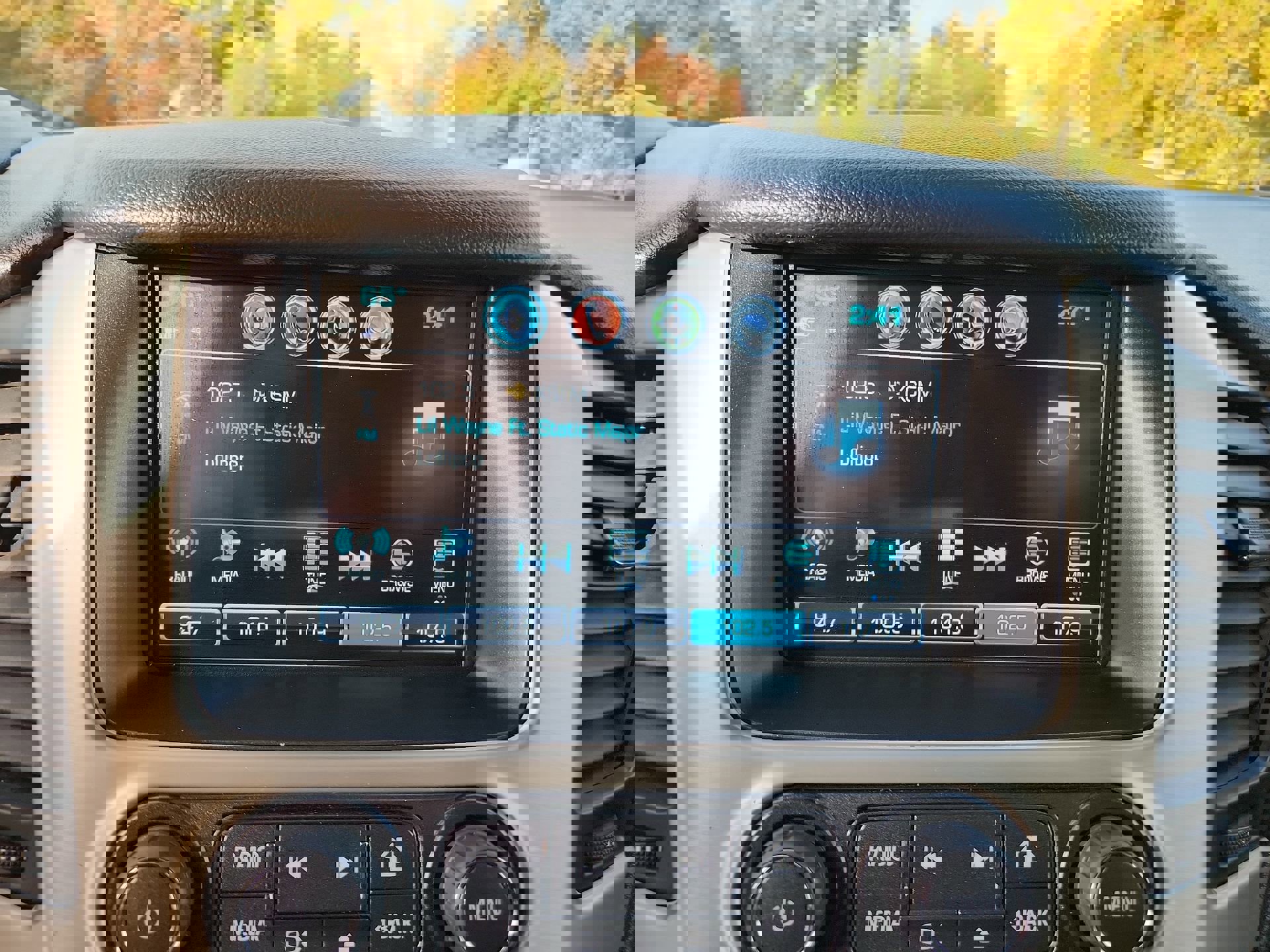 Used 2018 GMC Yukon XL Denali image 12