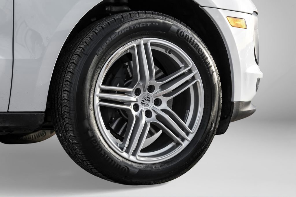 Used 2020 Porsche Macan AWD/4WD image 62