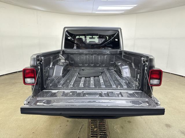 Used 2023 Jeep Gladiator Overland AWD/4WD image 31
