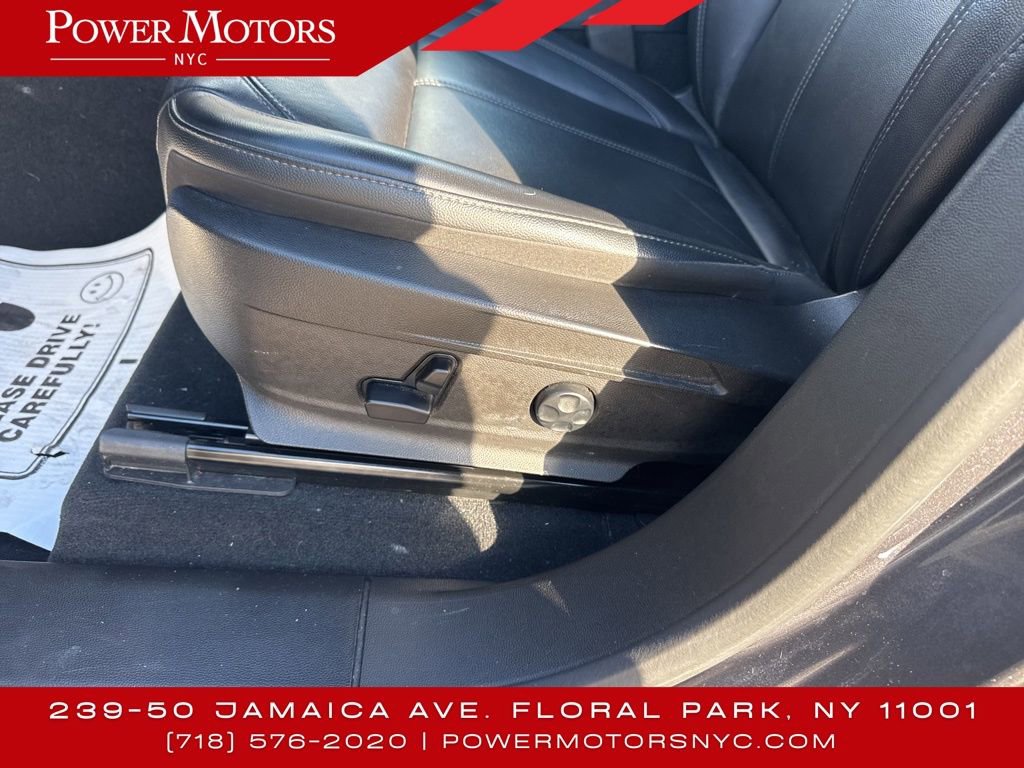 Used 2023 Alfa Romeo Stelvio Ti image 33