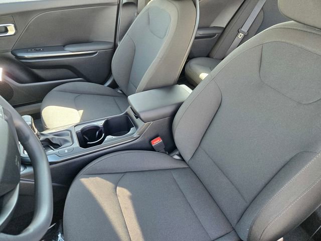 New 2026 Kia K4 FWD image 24