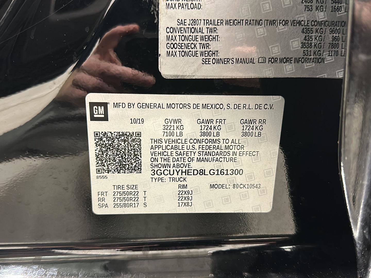 Used 2020 Chevrolet Silverado 1500 High Country w/ Technology Package AWD/4WD image 30