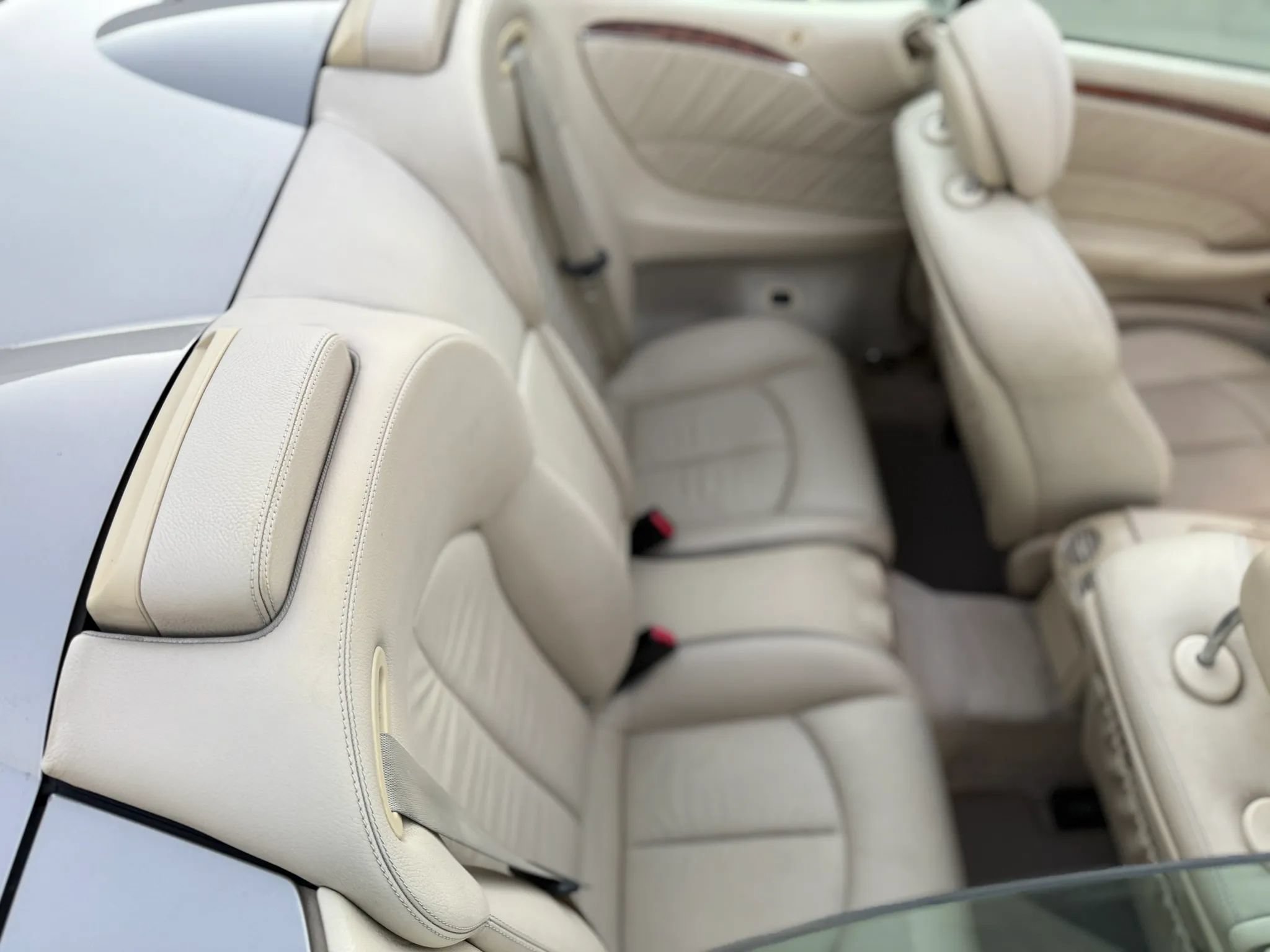 Used 2007 Mercedes-Benz CLK 550 Cabriolet image 28