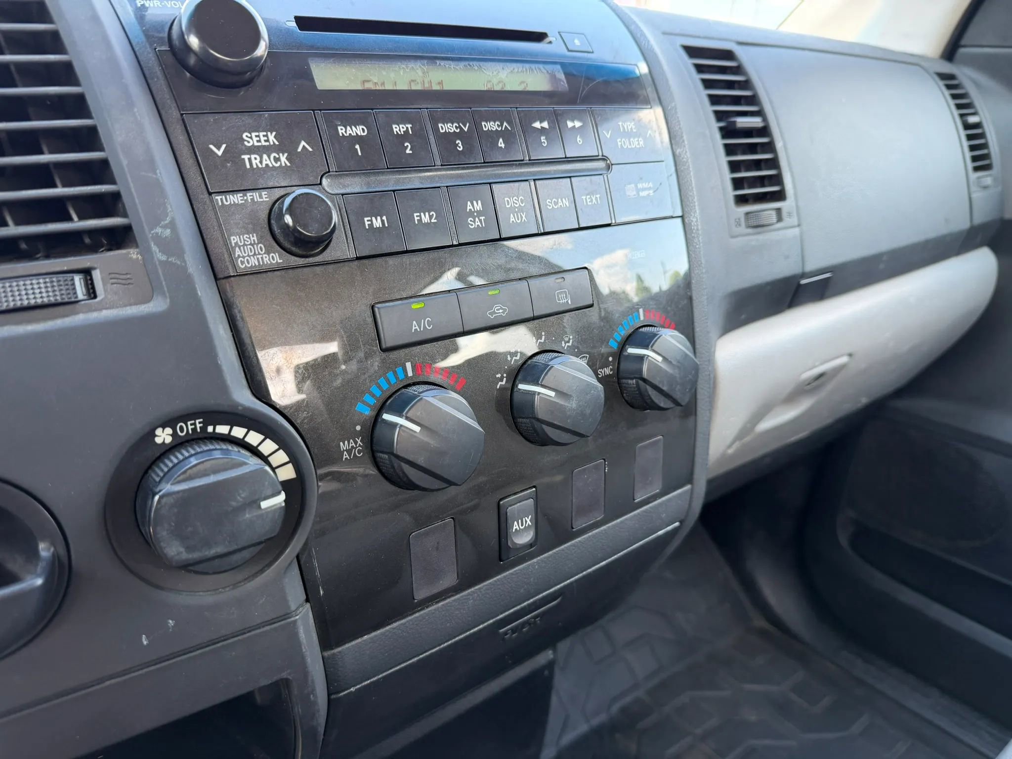 Used 2012 Toyota Tundra 2WD Double Cab image 13