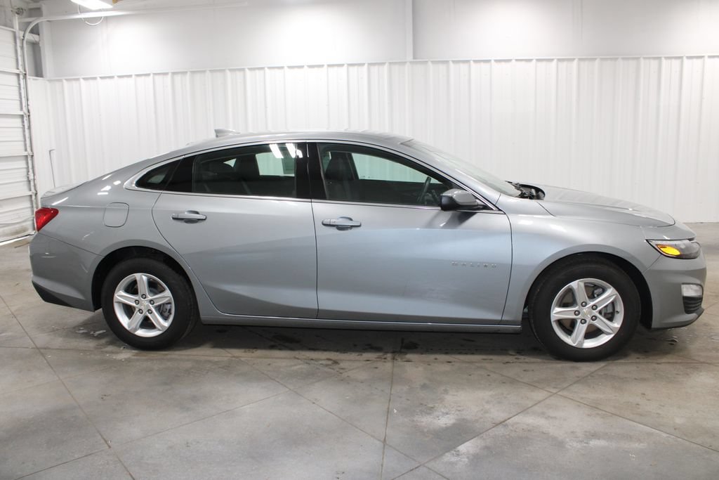Used 2024 Chevrolet Malibu LT FWD image 10