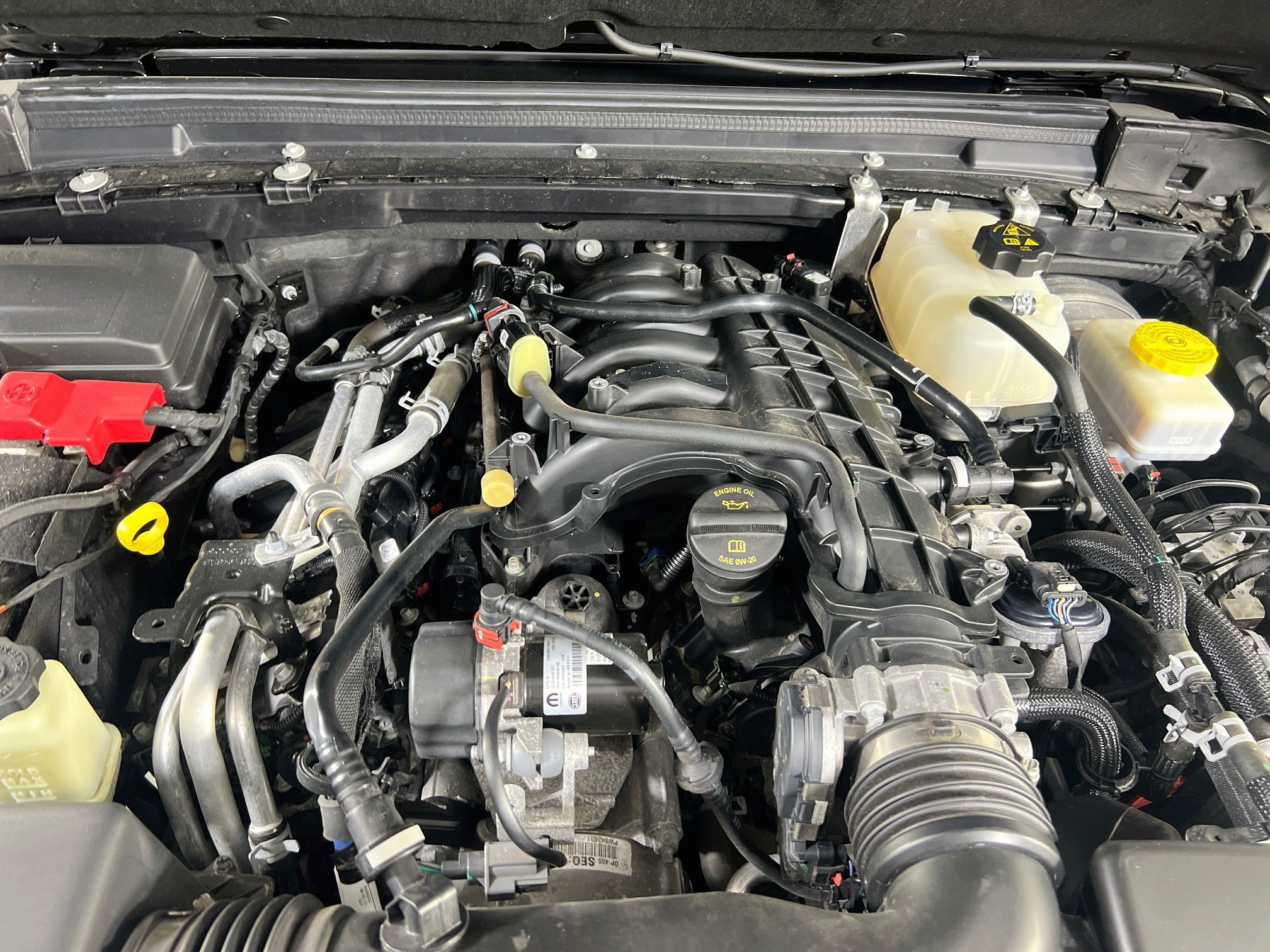 Used 2023 Jeep Wrangler Sport AWD/4WD image 29