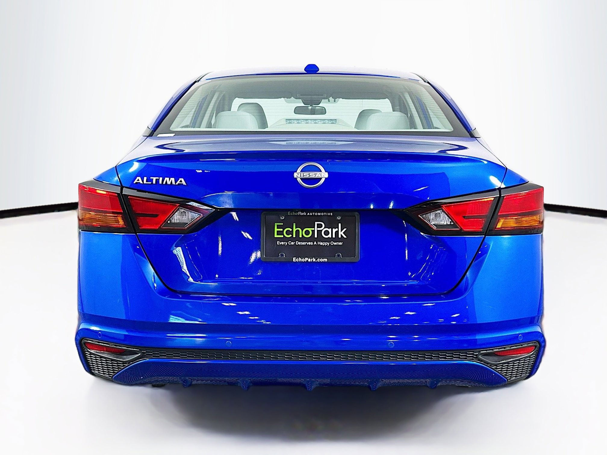 Used 2025 Nissan Altima 2.5 SV image 7